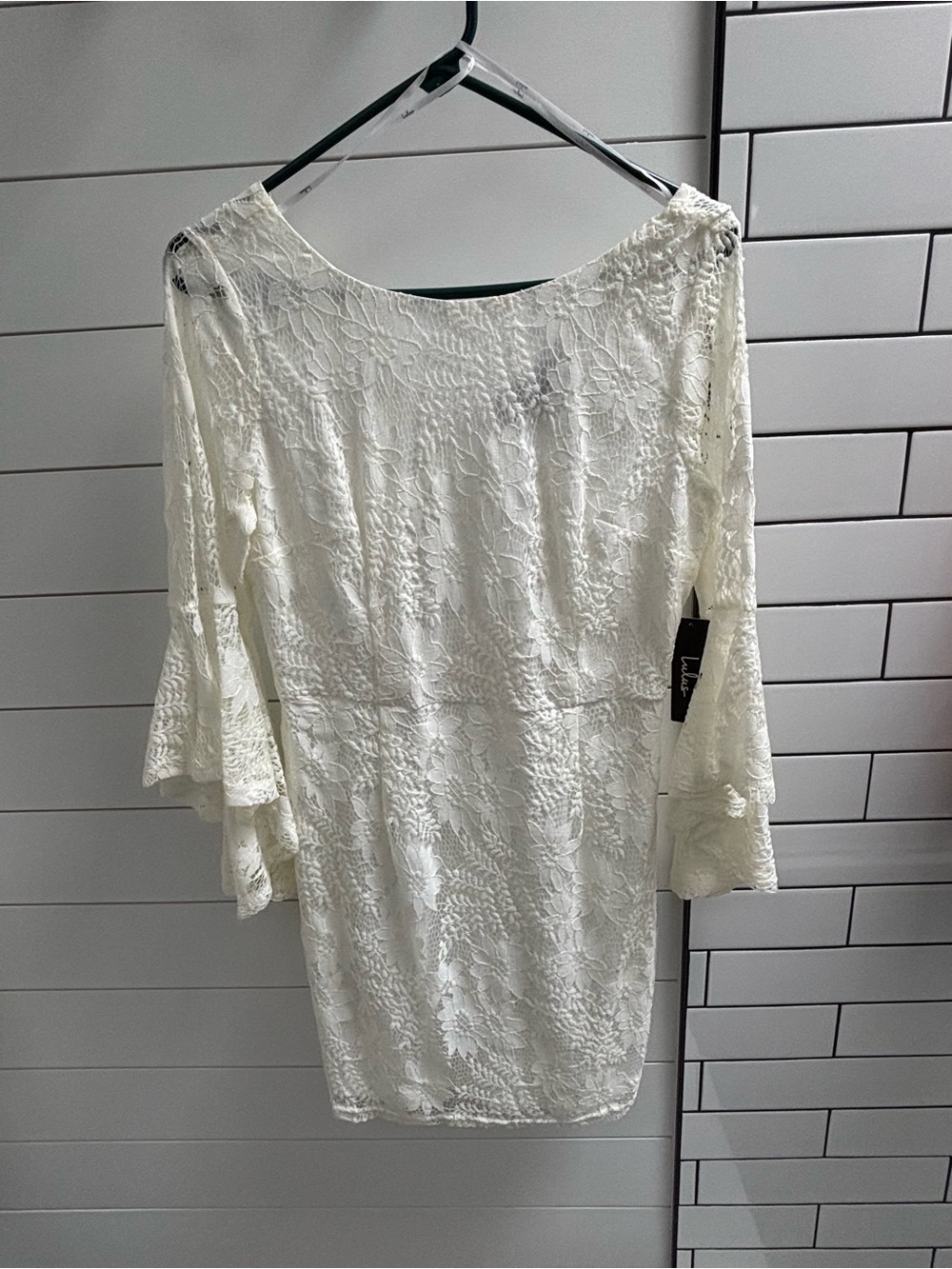 Lulu's Ivory Lace Tiered Sleeve Dress